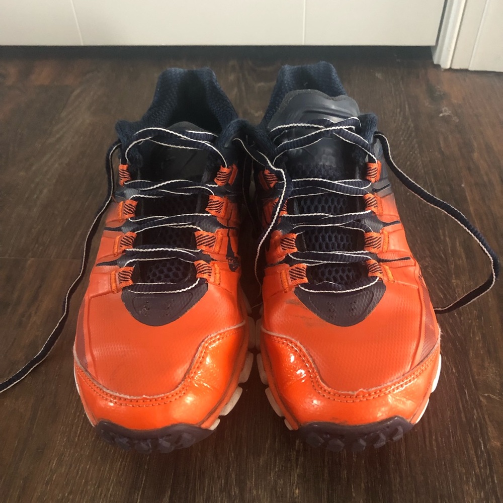 Turf shoes